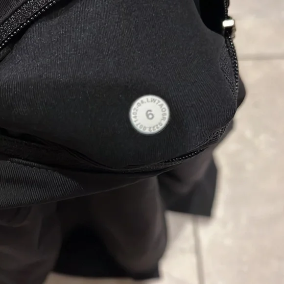 Lululemon Black Speed Up LR short 2.5” *Lined